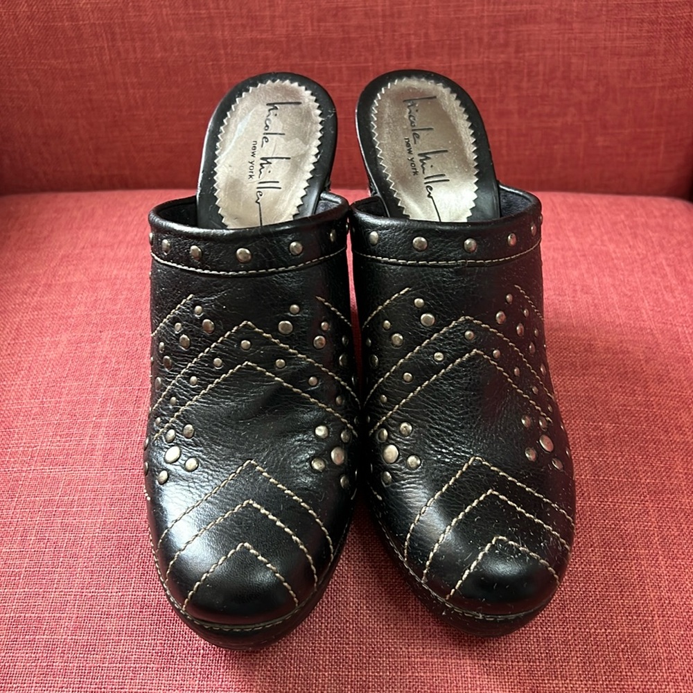 NICOLE MILLER LEATHER CLOGS